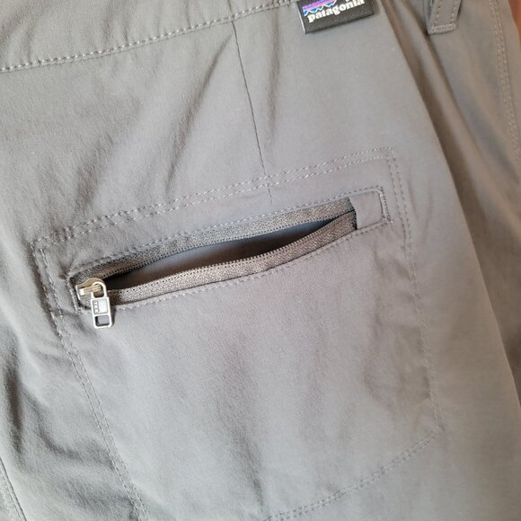 Patagonia Baggies Women 14 Gray Board Shorts Nylon Worn Wear Zip Pocket Active - Picture 6 of 11